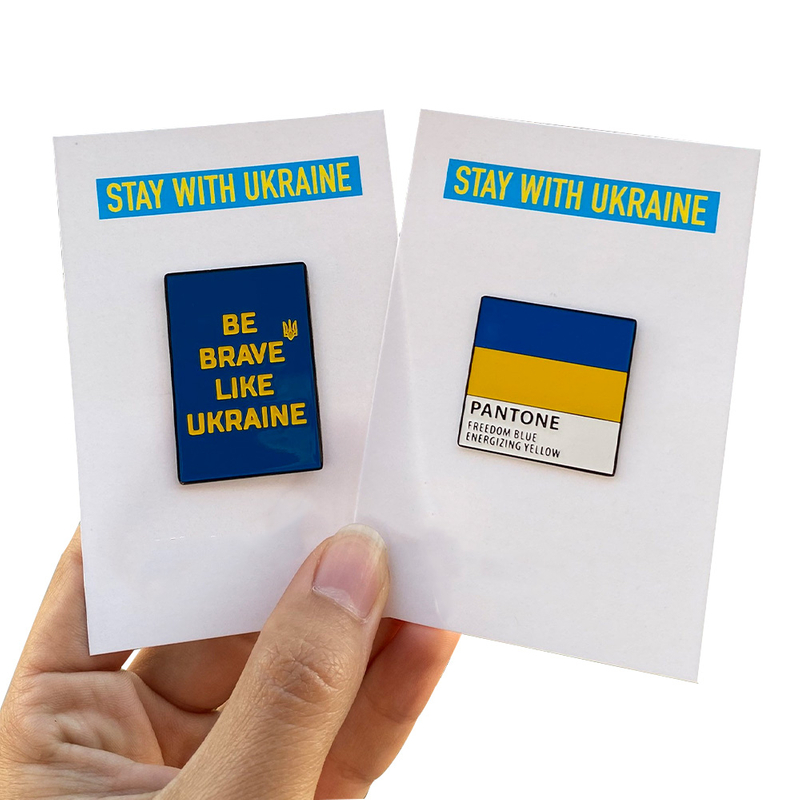 Collection d'impression de haute qualité Badge patriotique promotionnel Soft Enamel Ukraine USA Friendsage Flag Cross Flag