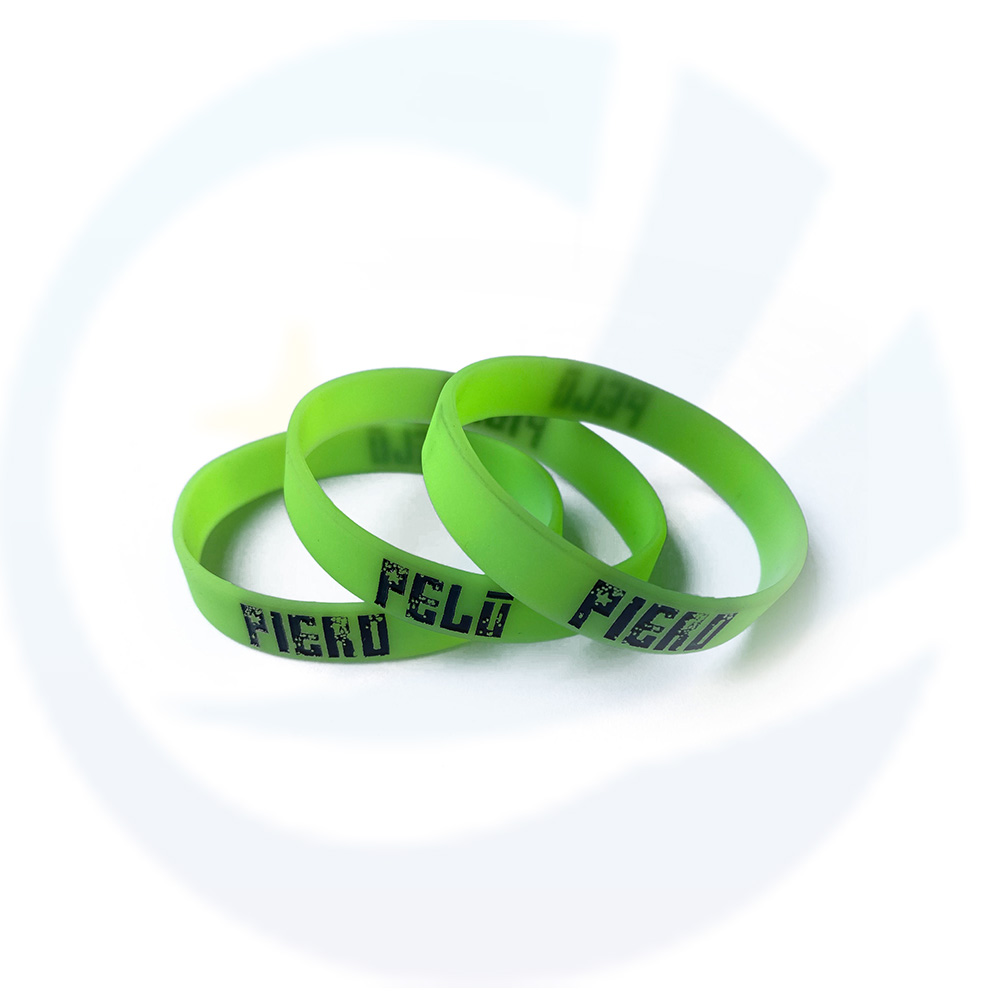 Logo personnalisé professionnel respectueux de l'environnement Faire votre propre bracelet en silicone bracelet pour l'événement