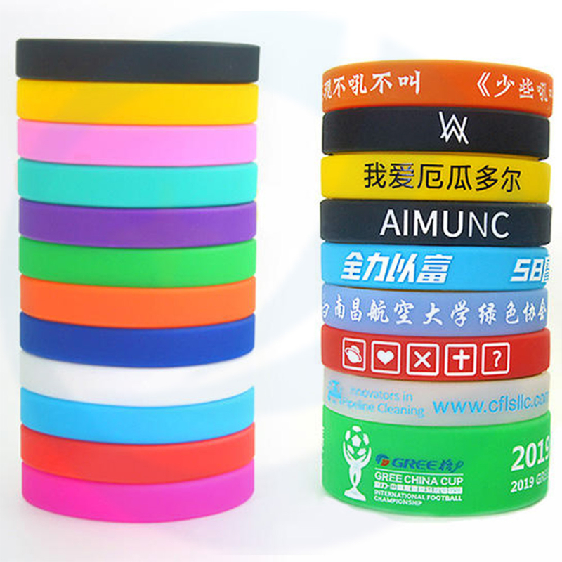 Vendre à chaud Éco-Friendly No Minimum Minimum Advertising Gifts Custom Logo Silicone Bracelet Bracelet