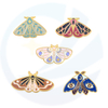 En gros personnalisé beau animal papillon de revers brillant badge métallique brillance luminante épingle à papillons en émail doux pour sac à dos