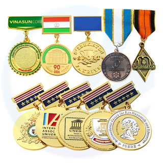 Médaillant du prix personnalisé en gros de l'usine US Honor Velvet Box Médaille et badge
