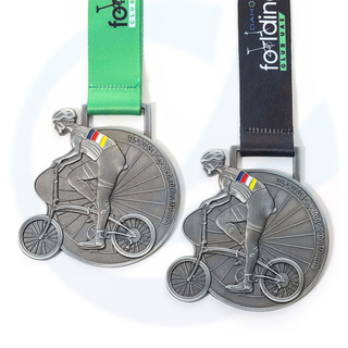 Blank Metal 3D Sport Race Riding Bike Ride Bicycle Médaille de cyclisme de récompense personnalisée bon marché avec ruban