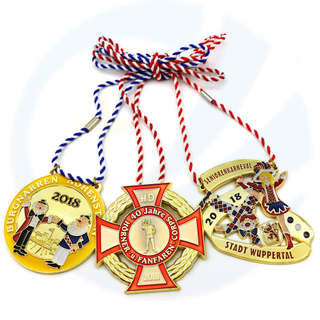 Chine fabricant Logo personnalisé vide Metal Malaysia Award Placing Gold Placing Médailles 3D Cut Out Die Casting Carnival Médaille personnalisée